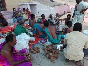 puja al Manasarowar ghat